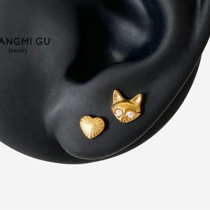 16G Titanium Fox Cartilage Flat Back stud, Nose stud, Internally Threaded conch earring, Cartilage piercing, Helix, Tragus, Piercing - 03 1