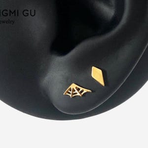16G Titanium Small Spider Web Stud, Sword Cartilage Flat Back Labret, Internally Threaded conch earring, Cartilage, Helix stud Tragus - 01 4