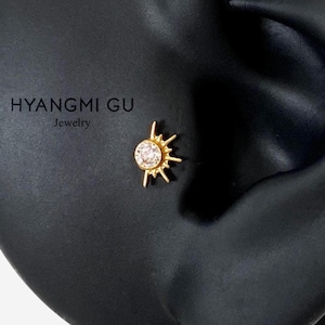 Clou à dos plat en titane 16G, filetage intérieur Sunrise, boucle d'oreille conque soleil, cartilage à l'arrière, clou hélicoïdal, clou Tragus, minimaliste - 01 4