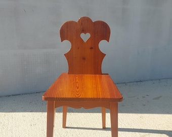 Vintage Handmade Farmhouse Carved  Dining Chair / Vintage Brutalist Chair / Chic Farmhouse / Vintage Rustic Cottage Chair / 60&#39;
