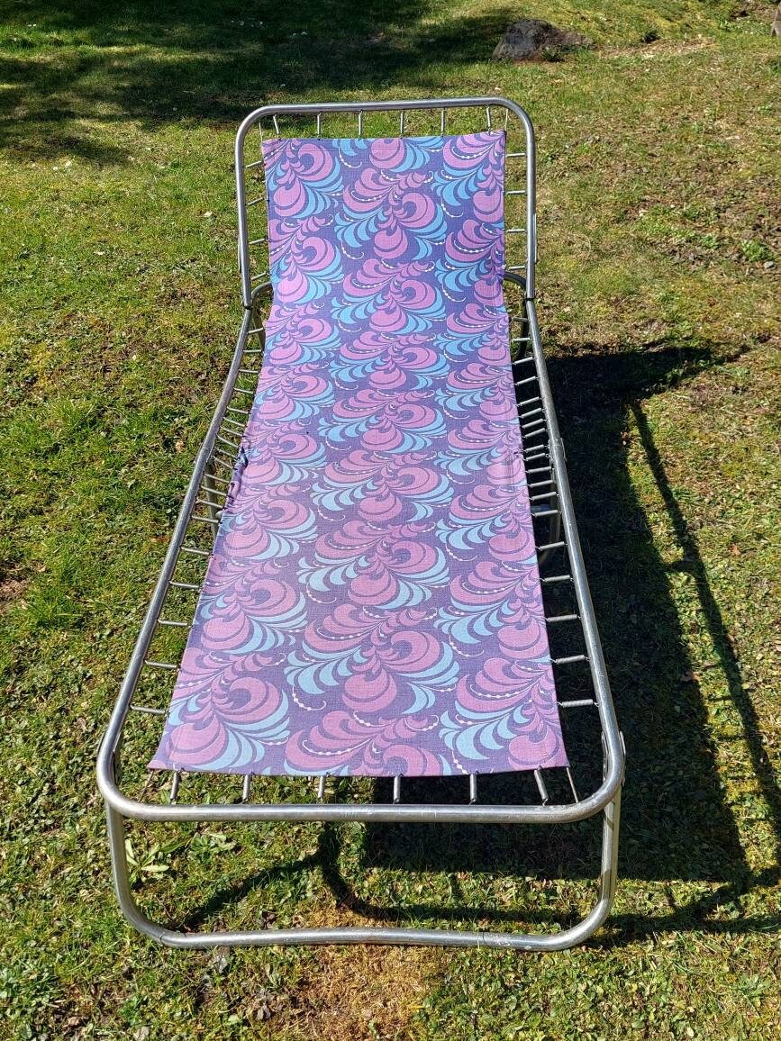 plastic garden sun loungers