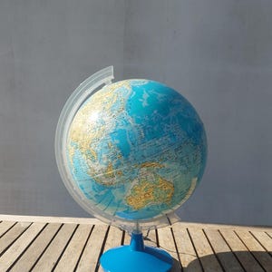 Vintage Globe Of The World, Vintage Globe Lamp, Mid Century Globe, Vintage Globe Table Lamp, Mid Century Table Lamp, Italy, 1980&#39;s