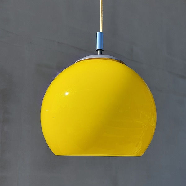 Retro Pendant Lamp / Space Age Glass Pendant Lamp / MCM Ceiling Light / UFO Pendant Light / Yellow Glass Ceiling Lamp / Wofi Leuchten /80's