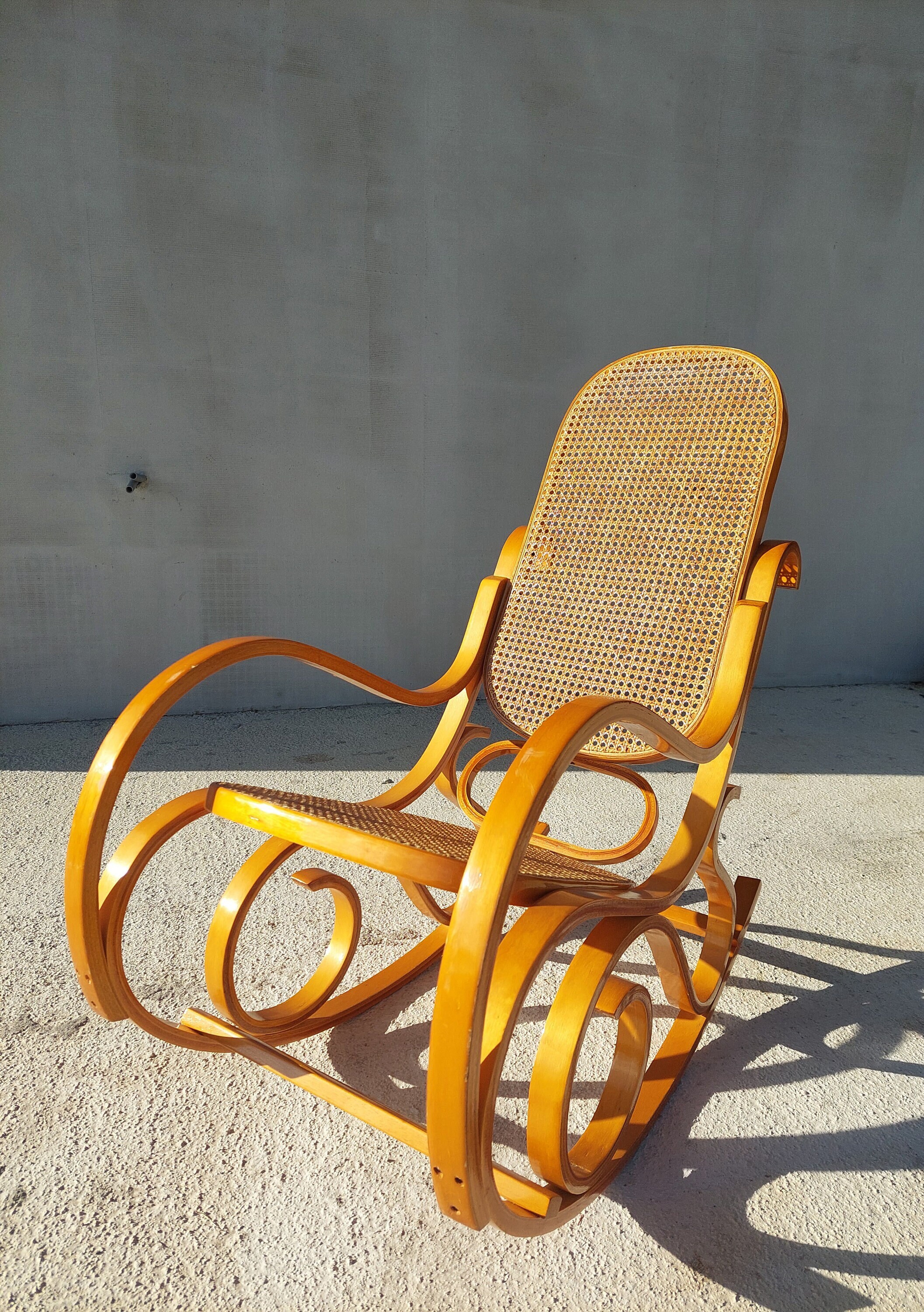 Bentwood rocking chair deals price
