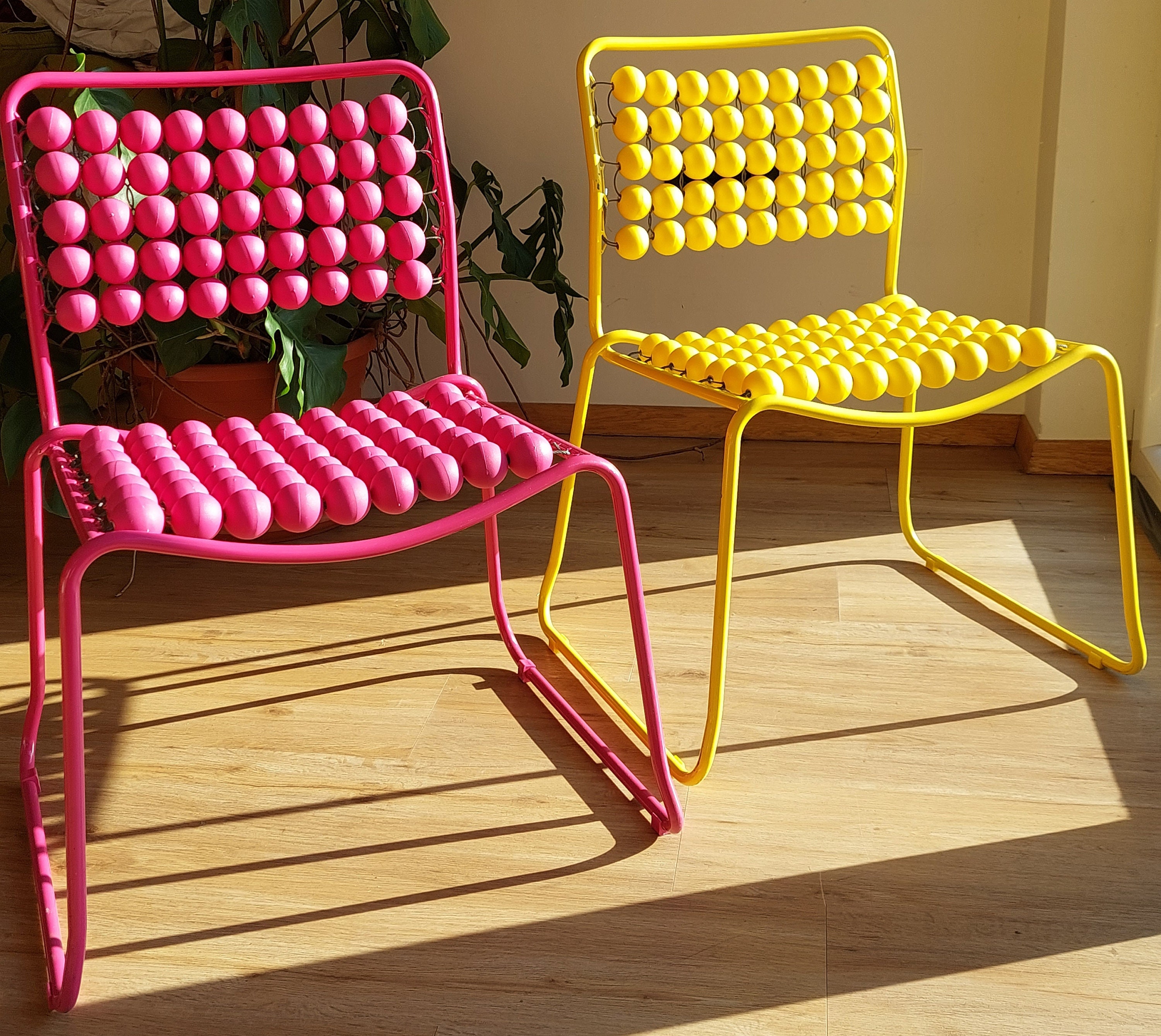 1 Sur 10 chaises Pop
