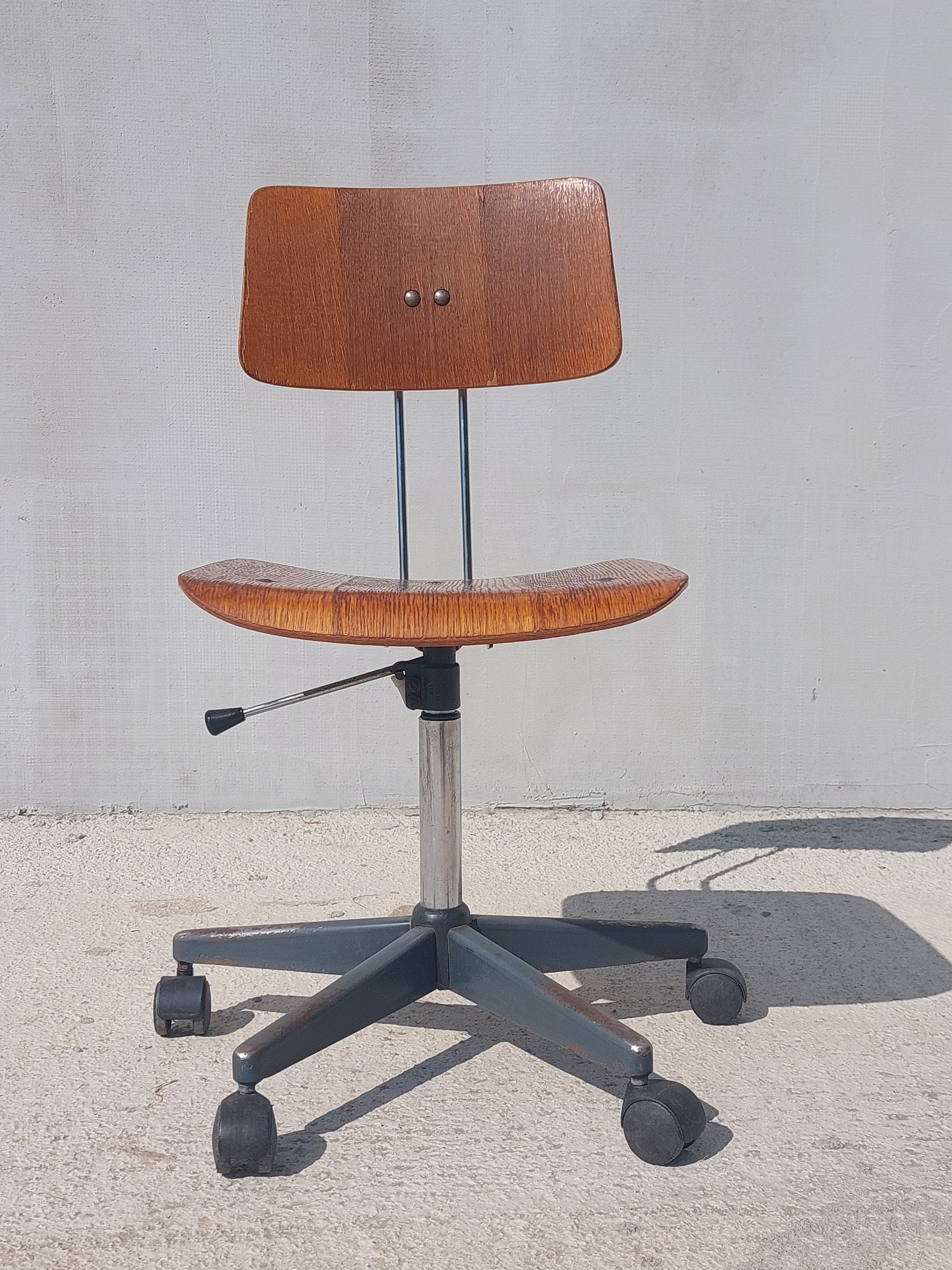 Mid Century Industrial Office Chair/vintage Industrial Swivel ...