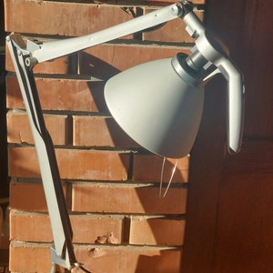 Italian Architect&#39;s Table Lamp, Luceplan Fortebraccio by Alberto Meda, Paolo Rizzatto, Italian Designer Anglepoise Table Lamp, Italy, 90&#39;s