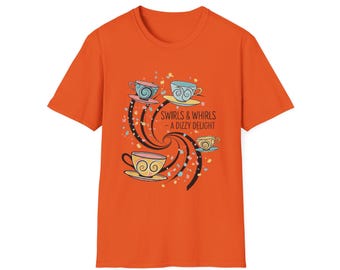Camiseta de Alicia en el País de las Maravillas, Paseo en Tazas de Té, Fiesta del Té Loco - "Remolinos y Torbellinos, Una Delicia Vertiginosa", Regalo Adorable para Ella, Camiseta Disney, MK