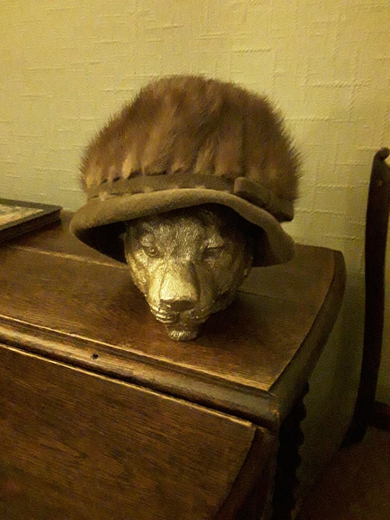 Genuine 1960's Edward Mann mink tail hat