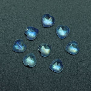 Natürlicher Regenbogen Mondstein Rose Cut Herz Lose Edelstein, 6 mm, Regenbogen Mondstein Schmuck Handgemachtes Geschenk für Frauen, Set von 8 Stück
