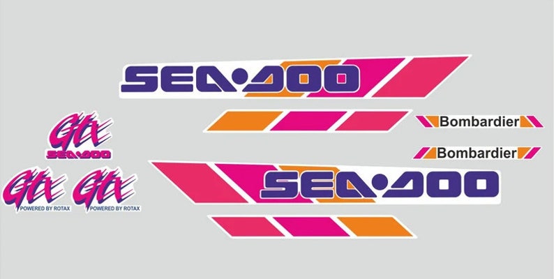 Może przedstawiać: Zestaw naklejek Sea-Doo w kolorze r&oacute;żowym, pomarańczowym i fioletowym z tekstem "Sea-Doo" i "Bombardier".