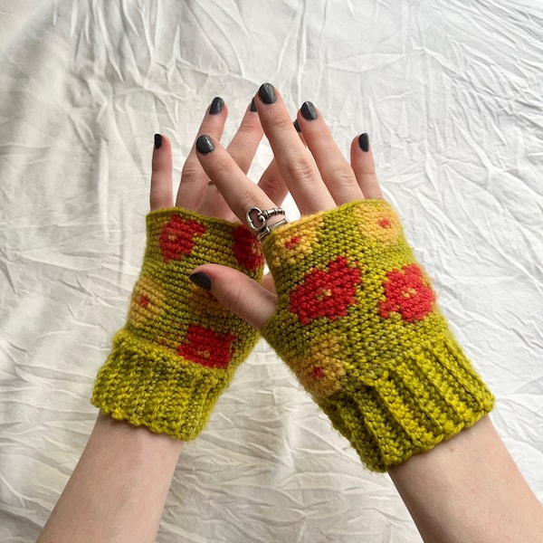PDF crochet pattern for crocheting hand warmers