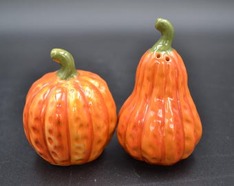 Pumpkin And Gourd Shaped Ceramic  Fall October Vintage Salt & Pepper Shakers