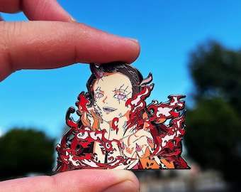 Spilla smaltata anime Nezuko - Distintivo rigido placcato argento