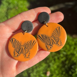 Realistic butterfly circle earrings | Polymer Clay Earrings | Boho Earrings | Summer Earrings | Sterling Silver | Hypoallergenic Earrings