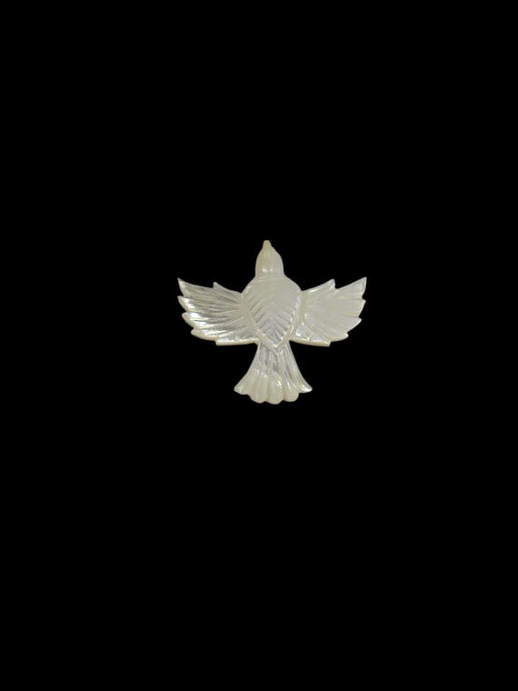 Mother of Pearl Eagle Carving: Natural Gemstone Charm (32x36mm)