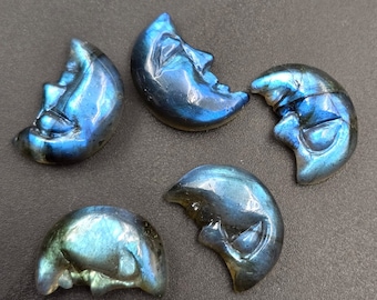 Labradorit Månansiktssnideri: Naturlig ädelstenscabochon (18 x 12 mm)