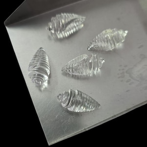 100% Natural Crystal Quartz Shell carving Beads, Carving Conch Shell , Loose Gemstone , Charm jewelry, Quartz Conch Shell 22 by 10 mm size