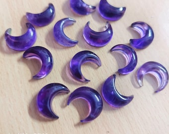 Ametistmåneberlock: 18 x 13 mm naturlig lila ädelstenssnideri