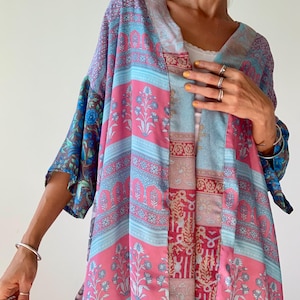 Patchwork-skjorta sommar boho blus färgglad festival fest rolig topp lätt sidenblus omlottknytning gatustil kimono för högtider