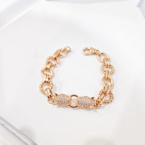 Eva Crystal Leopard Head Bracelet | Gold Plated