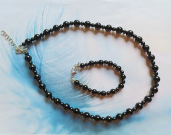 Black Onyx necklace for woman, beaded black necklace, Necklace and bracelet set for a woman, Simple jewellery for her, Birthday gift idea