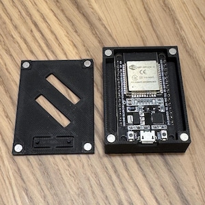 ケース、磁石付き esp32-wroom 用エンクロージャ