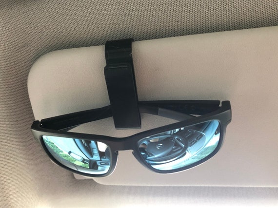 lebogner Car Sunglasses Holder for Sun Visor, 2 Pack Eyeglasses Mount with  A Protective Sponge, Double-Ended Glasses Hanger with A Card Or Tickets  Clip, 180 Degree Rotatable, Fits All Vehicle Models :