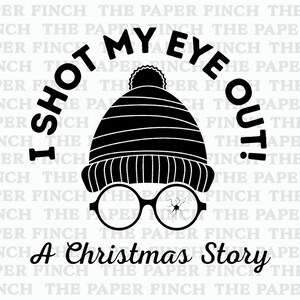 以下が含まれることがあります： 「クリスマスの物語」の映画のキャラクターの白黒のイラスト。キャラクターは、白いポンポンが付いた黒いニット帽と、レンズが1つ割れた眼鏡をかけています。「目を撃ち抜いた！」というテキストが、キャラクターの周りを弧を描くように書かれています。