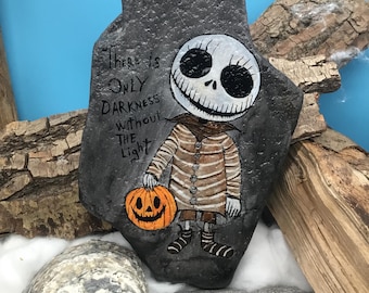 Halloween Puppy Skull " There is only Darkness without the Light ... unique piece immortalized on a flat natural stone