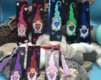 Bookmark "Glittering Love Gnomes" in 8 different colors made of wood in the format 120 x 32 mm