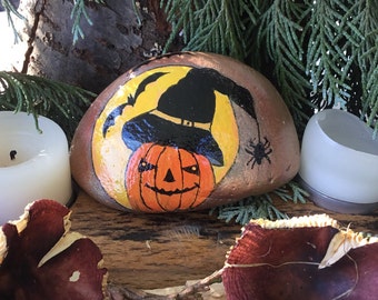 Halloween pumpkin with bat and spider in the moonlight "Pebble Art" motif #1 hand-painted on free-standing natural stone.
