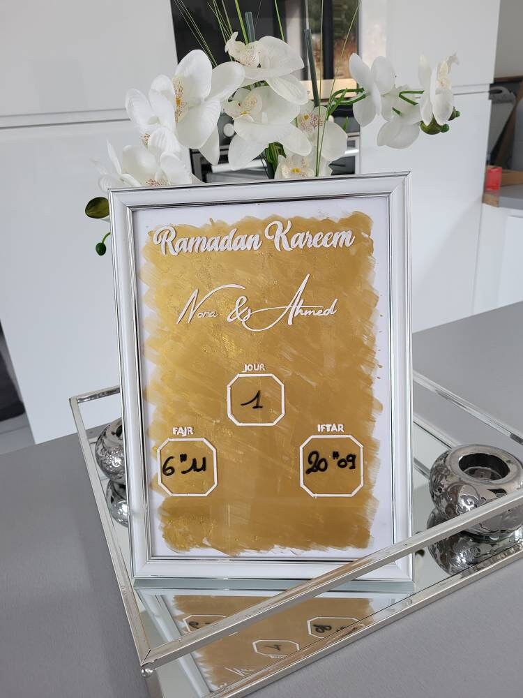 Tableau Ramadan Planner Personnalisé. Tracker. Horaire Souhour Iftar