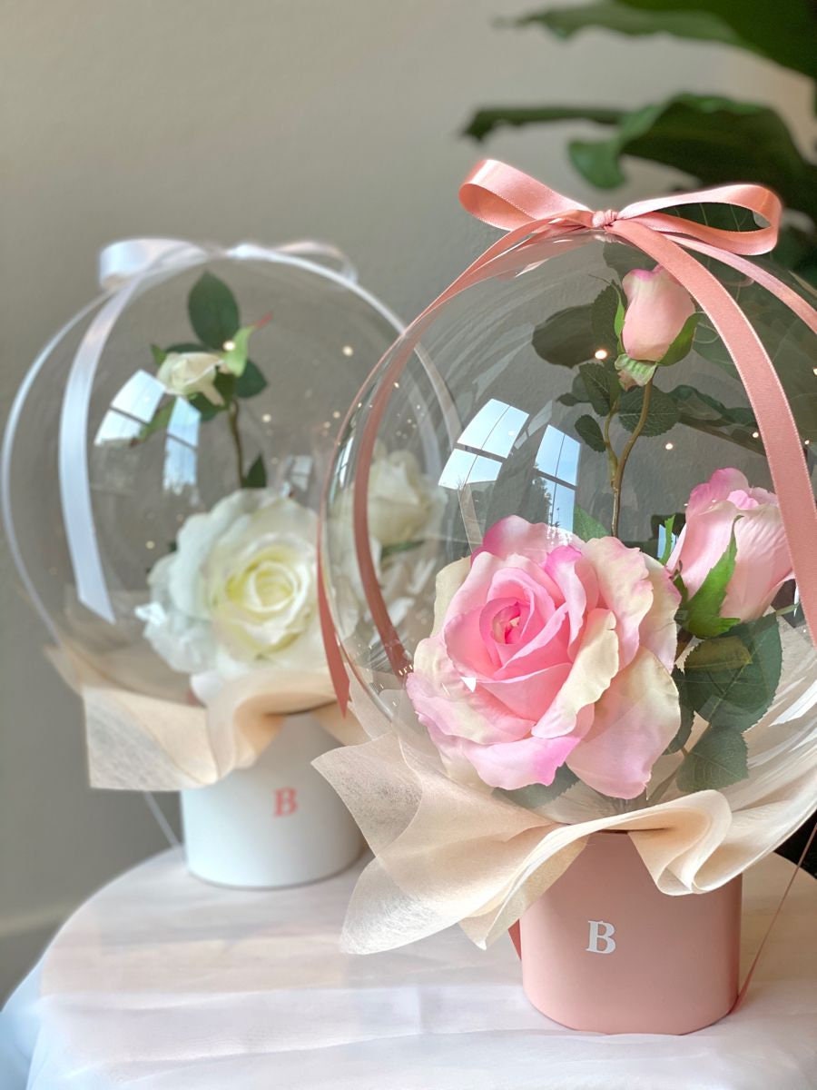 Bouquet de Fleur Dans Une Bulle. Personnalisable Pour Toutes Occasions