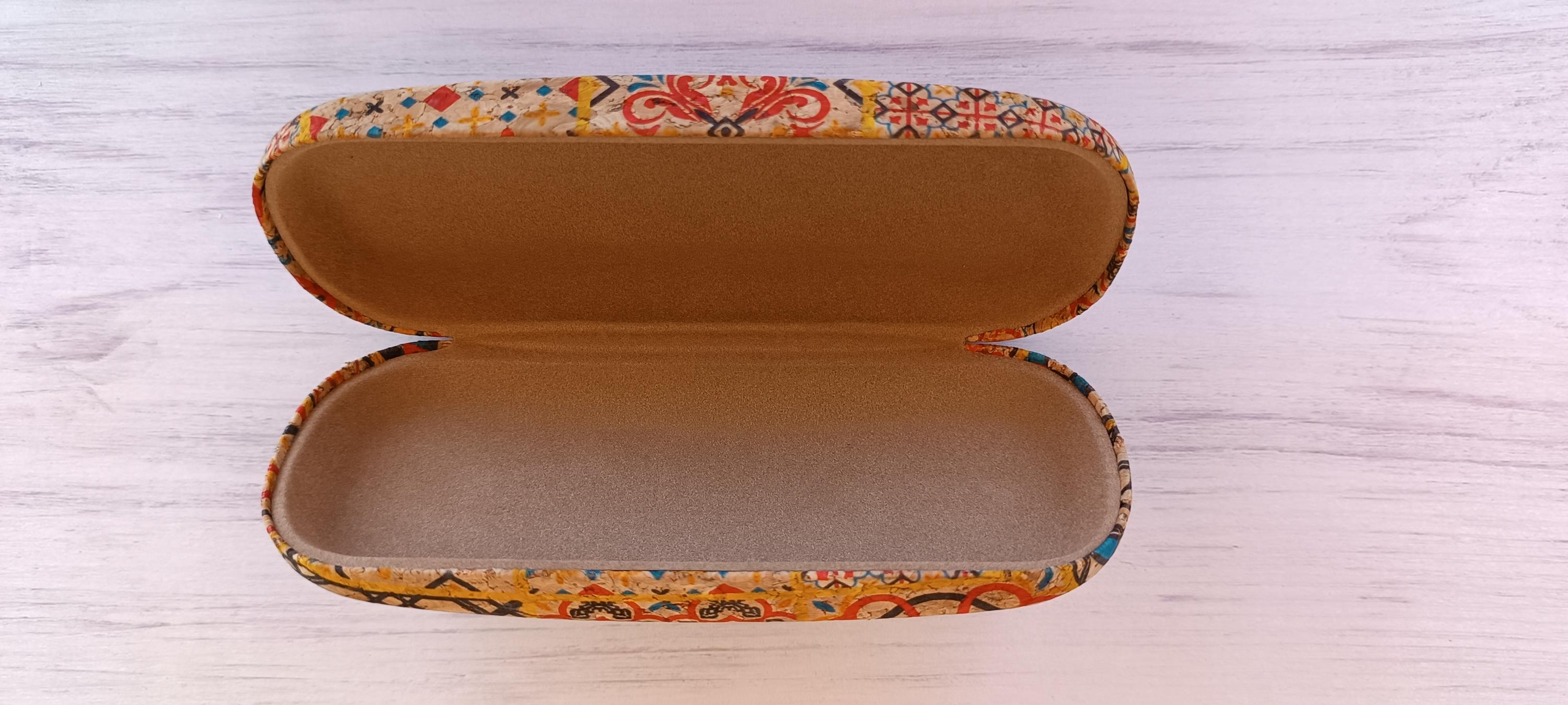 Cork Sunglasses Case, Magnetic, Hard Flat, Portuguese Vegan 