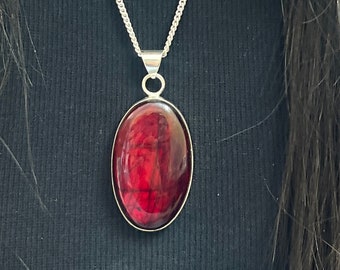 Ciondolo in labradorite viola, ciondolo in argento sterling 925, ciondolo con pietra preziosa in labradorite, gioielli in argento fatti a mano in labradorite, regalo per lei - Italia Ciondolo in labradorite viola, ciondolo in argento sterling 925, ciondolo con pietra preziosa in labradorite, gioielli in argento fatti a mano in labradorite, regalo per lei - Italia
