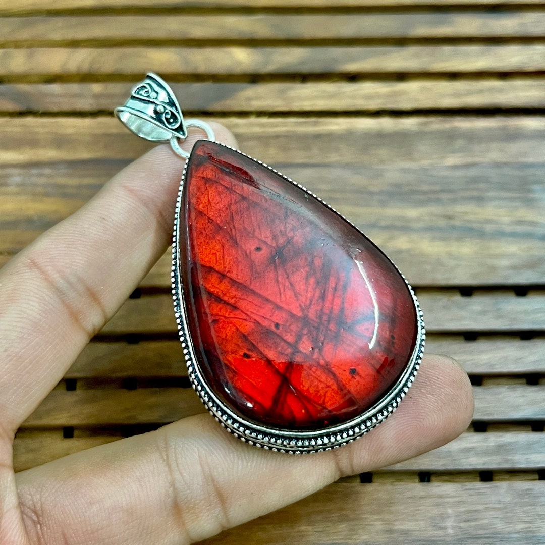 Red Labradorite 925 Sterling Silver Pendant Necklace