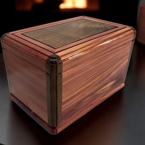 Handmade Cedar Box Wood Urn Burial Box Cremation Funeral Urn for Ashes Cremate Urn Adult Simple Box Wooden Memorial Red Cedar Walnut Urns