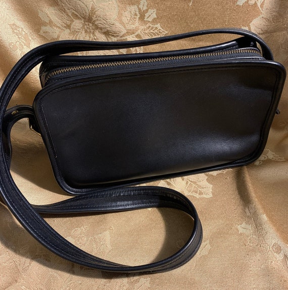 Vintage Coach Legacy East/West Compartment Black … - image 1