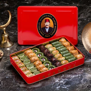 Baklava, Pistachio Baklava Assortment (XL Metal - Tin Box), Hafiz Mustafa 1864 Istanbul, Daily and Freshly Made Sweet, Treat, Dessert, Gift