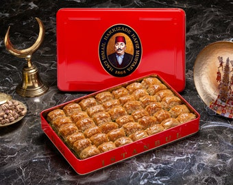 Baklava, baklava classique à la pistache (métal - boîte en fer blanc), Hafiz Mustafa 1864 Istanbul, sucré quotidien et fraîchement préparé, gâterie