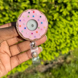 Frosted Donut with Sprinkles Retractable Badge Reel, Fun Food| Medical Badge Holder|Nurse name tag|