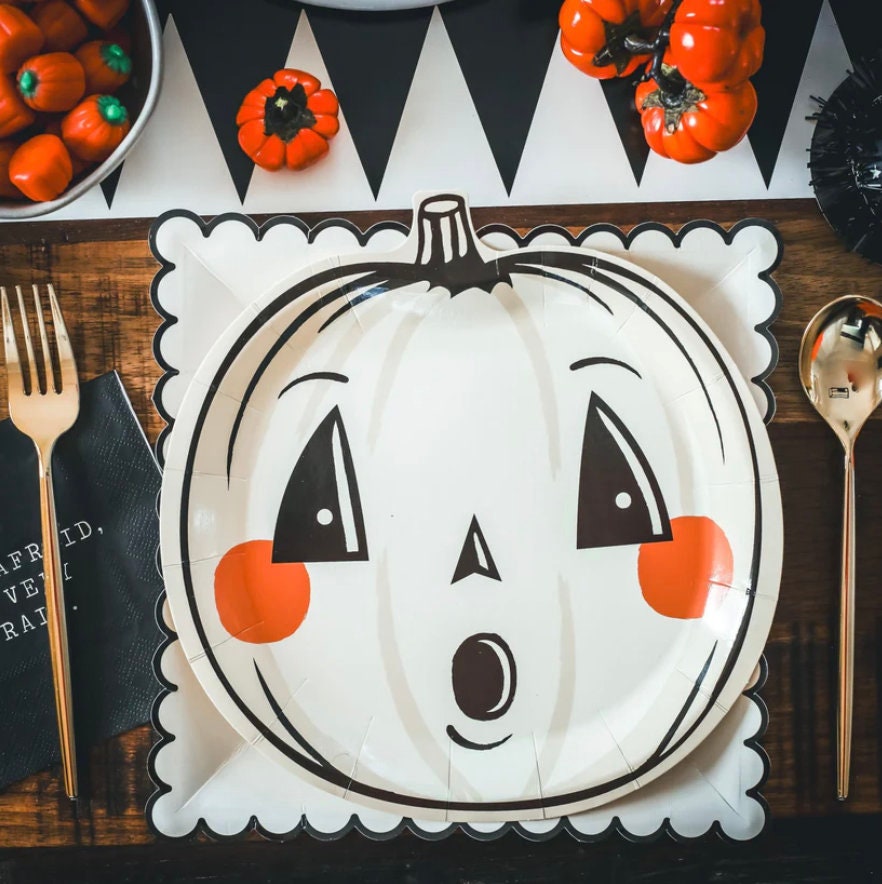 Vintage Halloween Pumpkin Shaped Plates, Halloween Plates, Paper