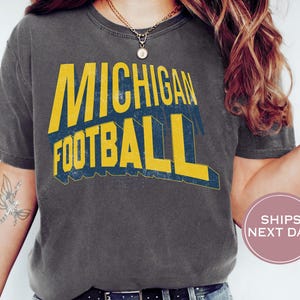 Retro Michigan Football Shirt, Vintage Michigan Football Tee, Ann Arbor Michigan T-Shirt, College Football Shirt