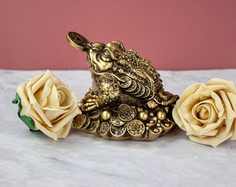 Jin Chan Statue Handmade Resin Three-Legged Money Toad Idol Decoration Figurine Chinese Animal Gold Sculpture Home Decor Frog Figurine Gift