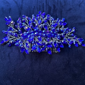 Blue hair comb