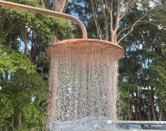 Pommeau de douche en cuivre massif non laqué , cuivre , pommeau de douche , douche , pommeau de douche cuivre , pommeau de douche extérieur , pommeau de douche pluie , douches