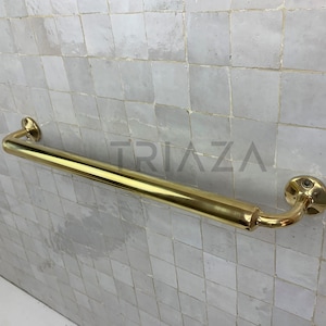 Portasciugamani sospeso in ottone massiccio non laccato, portasciugamani in ottone, portasciugamani fatto a mano, portasciugamani, portasciugamani in ottone, portasciugamani in ottone per il bagno