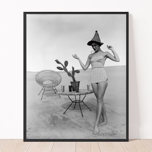 Vintage Woman Photo Print 1950&#39;s Fashion Photography