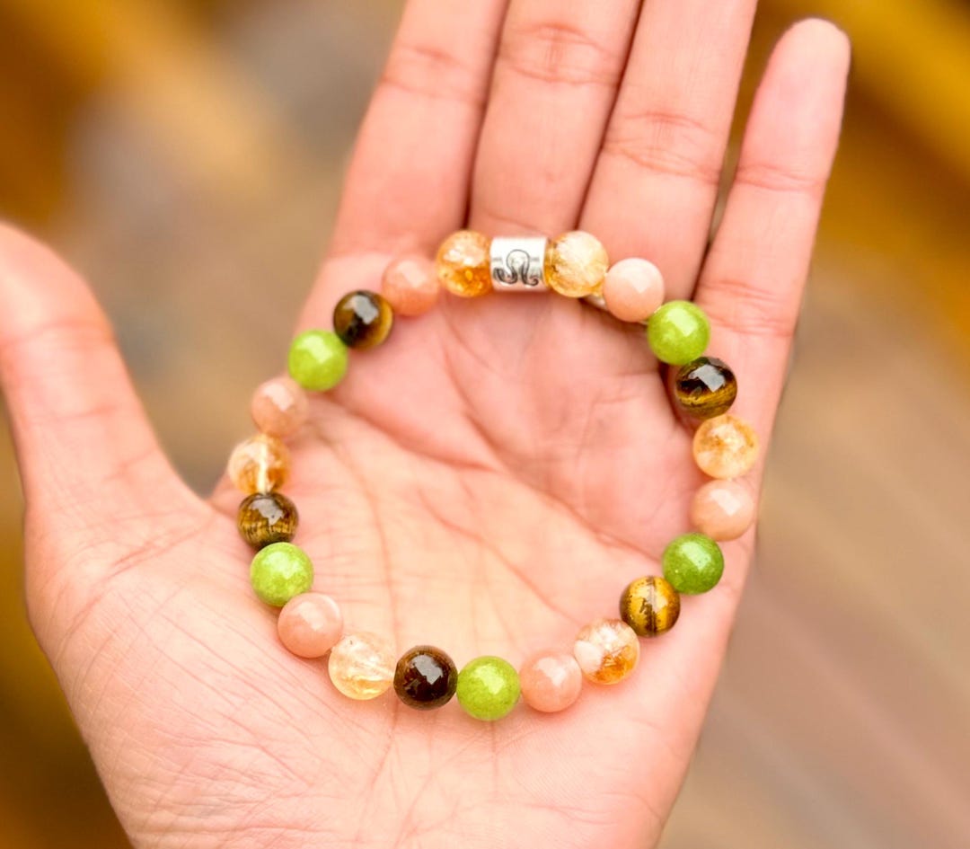 Leo Zodiac Crystal Bracelet: Peridot, Sunstone, Tiger display picture 1